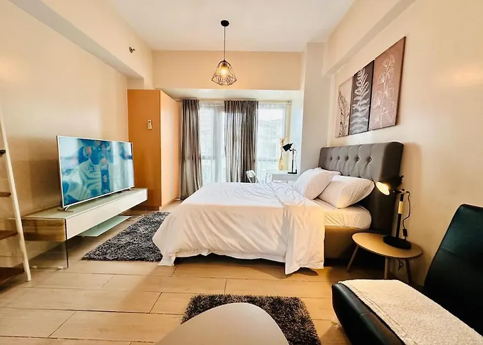 81 Newport Urban Chic Near Naia Terminal 3